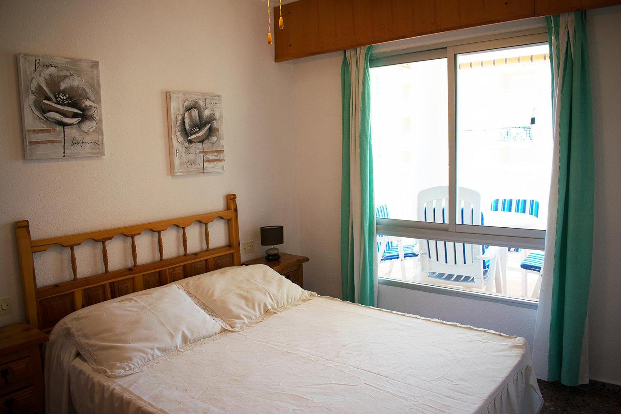 El Tiburon - Piso con espectaculares vistas al mar - solo para familias ideal para 4 personas Playa de Gandia Bagian luar foto